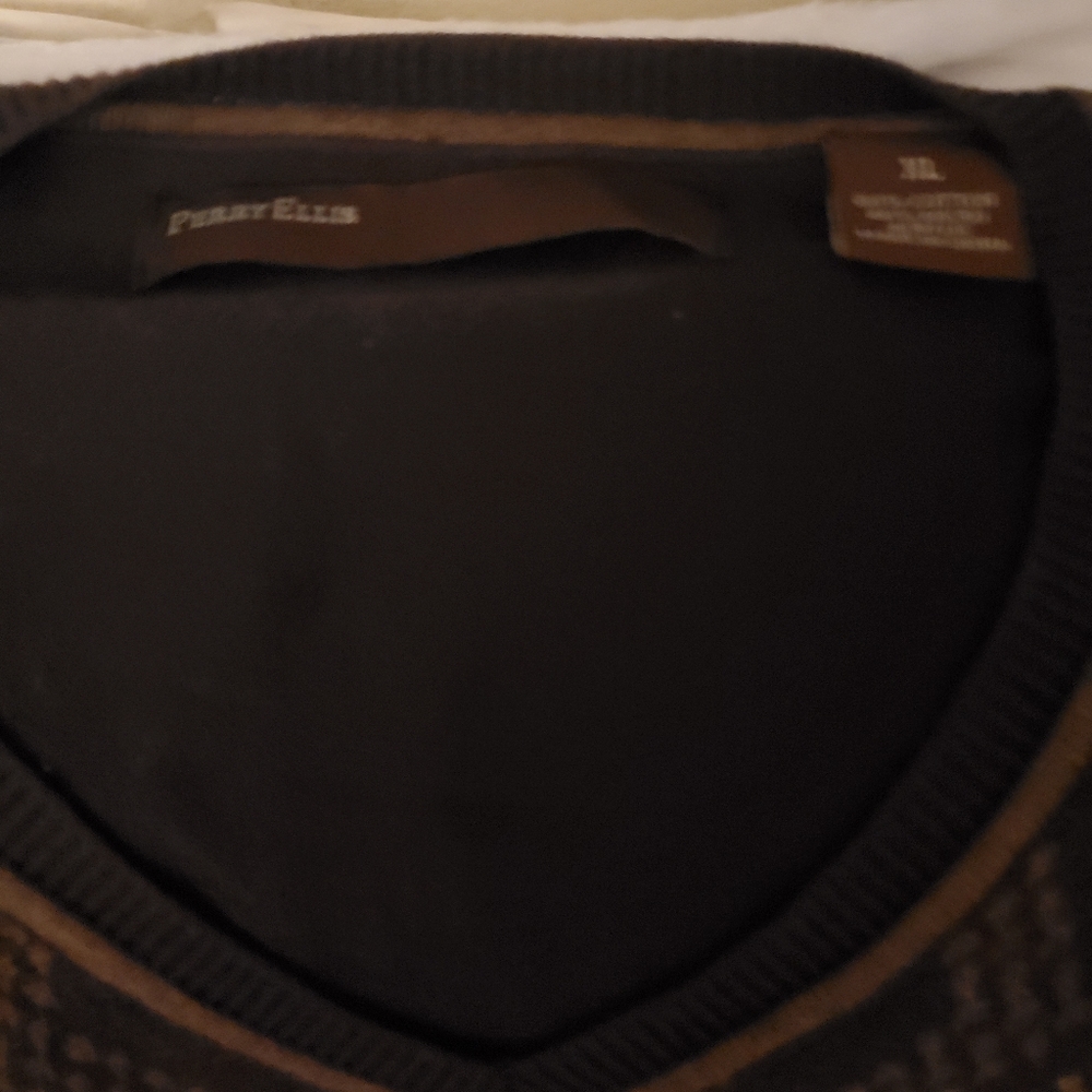 Perry Ellis mens sweater xl brown used once